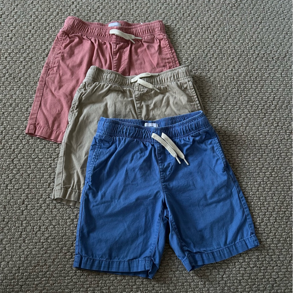 Old Navy Kids Shorts - 3 pairs of size 6-7 cotton soft canvas